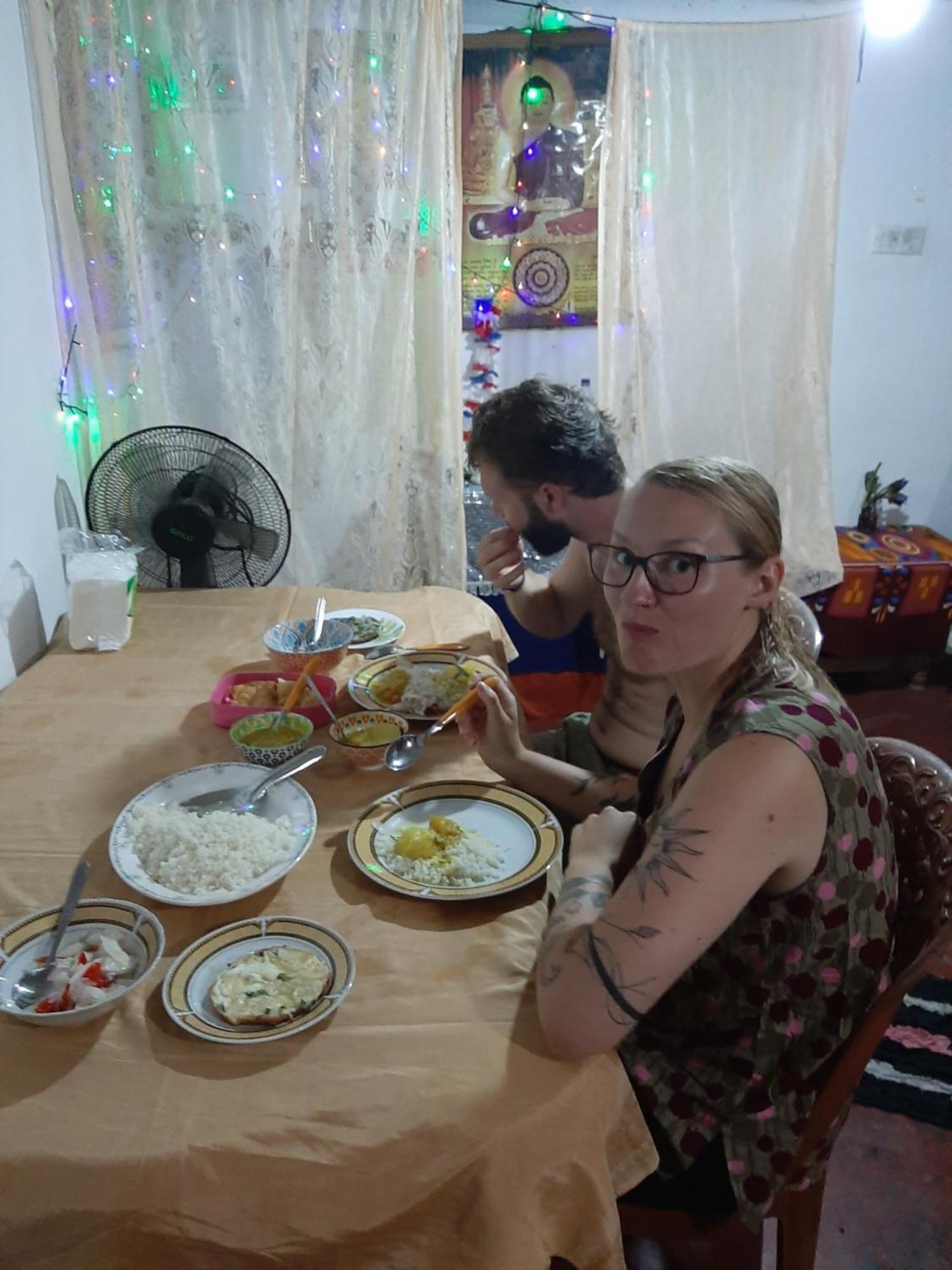 Serenity House In Дамбула Екстериор снимка